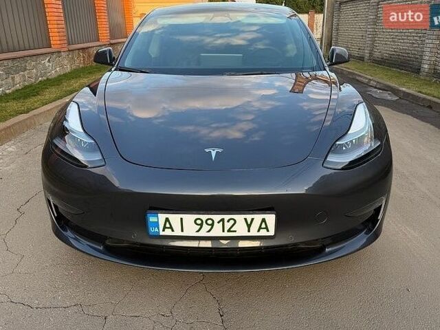 Серый Тесла Модель 3, объемом двигателя 0 л и пробегом 92 тыс. км за 17000 $, фото 2 на Automoto.ua