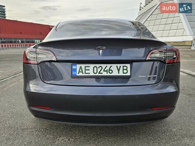 Сірий Тесла Модель 3, об'ємом двигуна 0 л та пробігом 74 тис. км за 23500 $, фото 5 на Automoto.ua