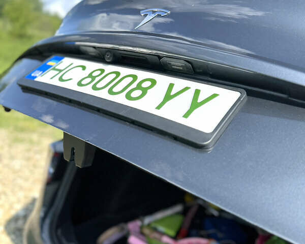 Сірий Тесла Модель 3, об'ємом двигуна 0 л та пробігом 69 тис. км за 20500 $, фото 24 на Automoto.ua