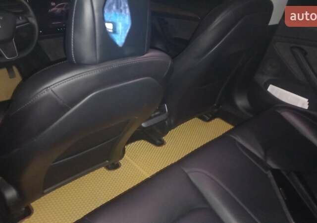 Сірий Тесла Модель 3, об'ємом двигуна 0 л та пробігом 70 тис. км за 25400 $, фото 11 на Automoto.ua