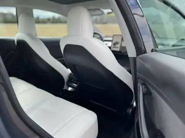 Сірий Тесла Модель 3, об'ємом двигуна 0 л та пробігом 72 тис. км за 16900 $, фото 11 на Automoto.ua