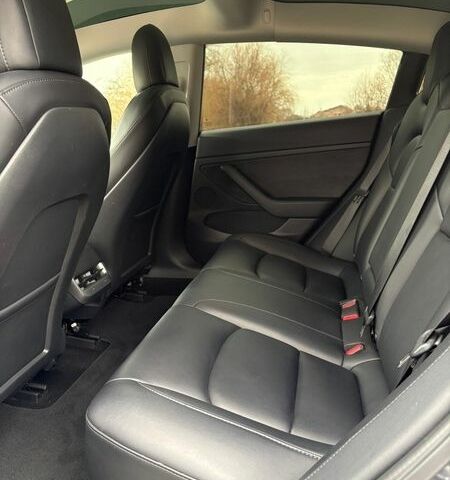 Сірий Тесла Модель 3, об'ємом двигуна 0 л та пробігом 52 тис. км за 21000 $, фото 22 на Automoto.ua