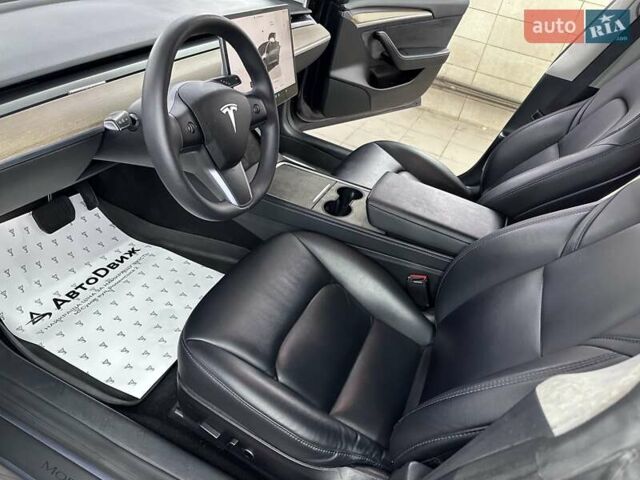 Серый Тесла Модель 3, объемом двигателя 0 л и пробегом 57 тыс. км за 19999 $, фото 32 на Automoto.ua
