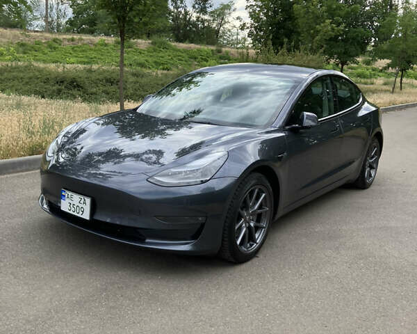 Сірий Тесла Модель 3, об'ємом двигуна 0 л та пробігом 66 тис. км за 24900 $, фото 3 на Automoto.ua