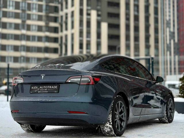 Серый Тесла Модель 3, объемом двигателя 0 л и пробегом 34 тыс. км за 19500 $, фото 2 на Automoto.ua