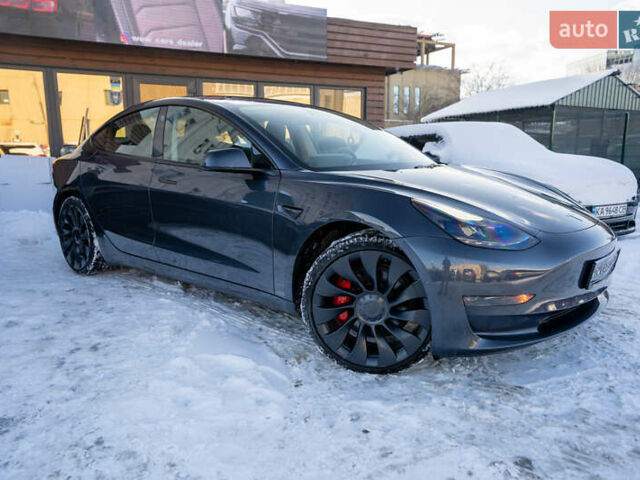 Серый Тесла Модель 3, объемом двигателя 0 л и пробегом 36 тыс. км за 23500 $, фото 3 на Automoto.ua