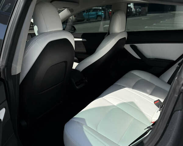 Сірий Тесла Модель 3, об'ємом двигуна 0 л та пробігом 79 тис. км за 22000 $, фото 13 на Automoto.ua