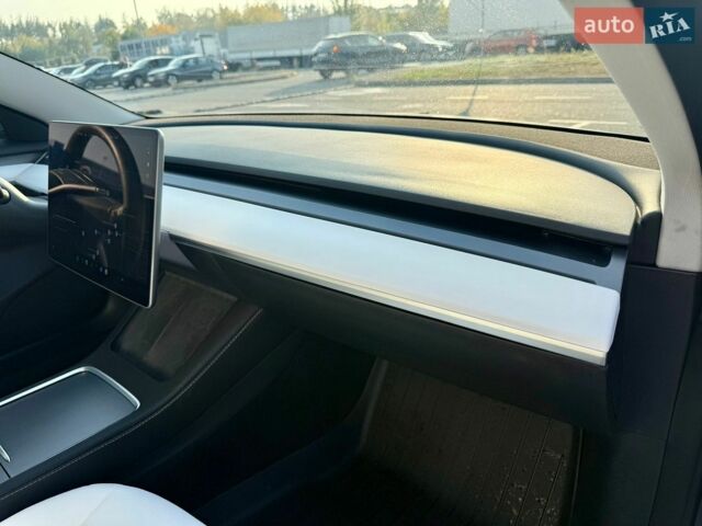 Сірий Тесла Модель 3, об'ємом двигуна 0 л та пробігом 80 тис. км за 22000 $, фото 16 на Automoto.ua