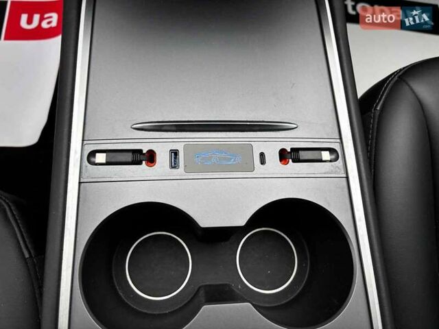 Сірий Тесла Модель 3, об'ємом двигуна 0 л та пробігом 69 тис. км за 25990 $, фото 22 на Automoto.ua