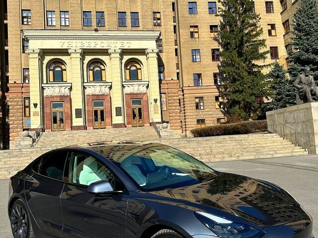 Серый Тесла Модель 3, объемом двигателя 0.36 л и пробегом 62 тыс. км за 23500 $, фото 9 на Automoto.ua