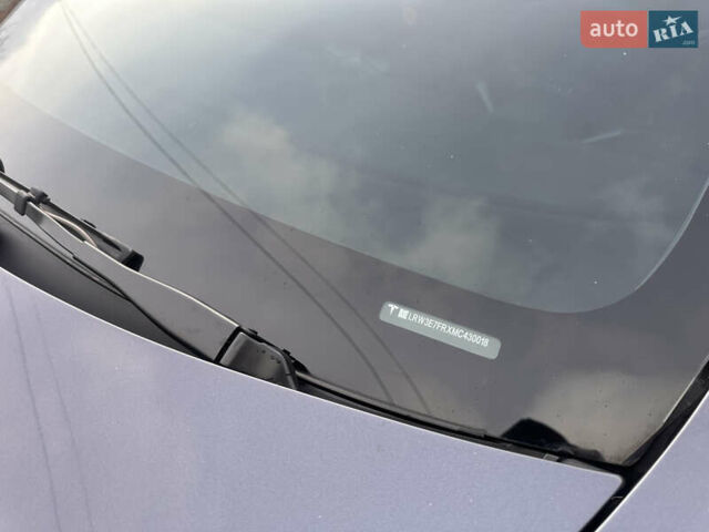 Серый Тесла Модель 3, объемом двигателя 0 л и пробегом 109 тыс. км за 20500 $, фото 21 на Automoto.ua