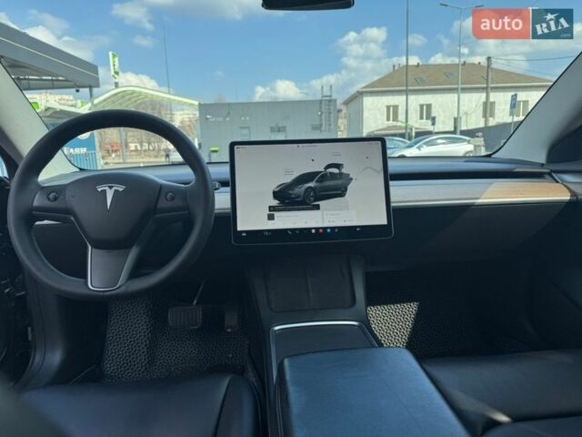 Серый Тесла Модель 3, объемом двигателя 0 л и пробегом 72 тыс. км за 19500 $, фото 10 на Automoto.ua