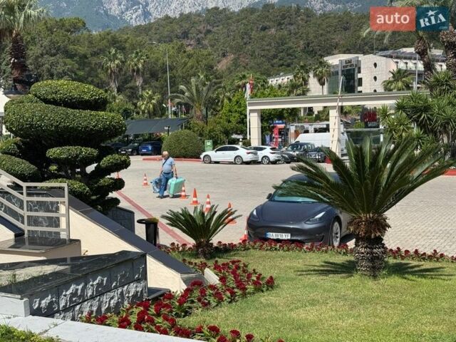 Сірий Тесла Модель 3, об'ємом двигуна 0 л та пробігом 40 тис. км за 19800 $, фото 4 на Automoto.ua