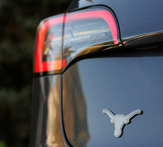 Серый Тесла Модель 3, объемом двигателя 0 л и пробегом 12 тыс. км за 29600 $, фото 49 на Automoto.ua