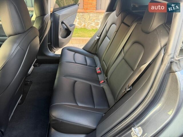 Сірий Тесла Модель 3, об'ємом двигуна 0 л та пробігом 54 тис. км за 22300 $, фото 20 на Automoto.ua