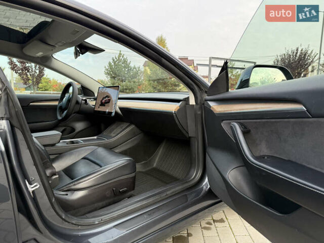 Серый Тесла Модель 3, объемом двигателя 0 л и пробегом 76 тыс. км за 20800 $, фото 17 на Automoto.ua