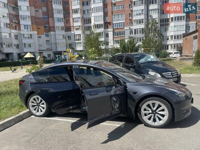 Сірий Тесла Модель 3, об'ємом двигуна 0 л та пробігом 61 тис. км за 23000 $, фото 8 на Automoto.ua