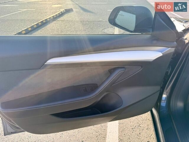Сірий Тесла Модель 3, об'ємом двигуна 0 л та пробігом 80 тис. км за 22000 $, фото 7 на Automoto.ua