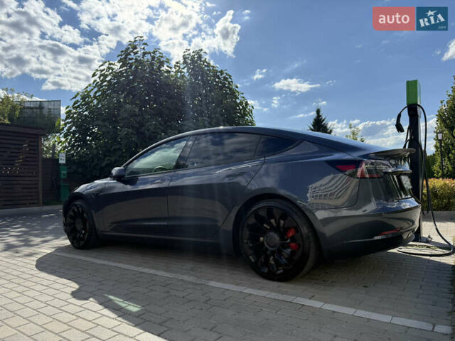 Серый Тесла Модель 3, объемом двигателя 0 л и пробегом 71 тыс. км за 24500 $, фото 1 на Automoto.ua