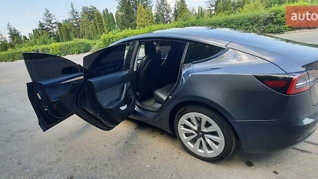 Сірий Тесла Модель 3, об'ємом двигуна 0 л та пробігом 135 тис. км за 21000 $, фото 8 на Automoto.ua