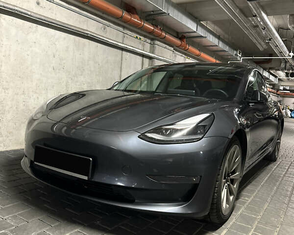Сірий Тесла Модель 3, об'ємом двигуна 0 л та пробігом 135 тис. км за 22500 $, фото 5 на Automoto.ua
