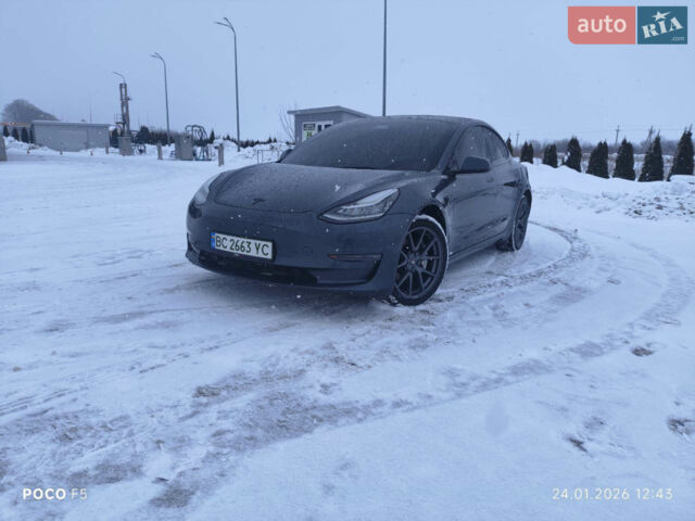 Сірий Тесла Модель 3, об'ємом двигуна 0 л та пробігом 109 тис. км за 20999 $, фото 8 на Automoto.ua