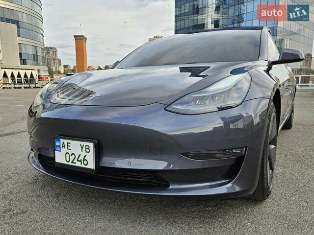 Сірий Тесла Модель 3, об'ємом двигуна 0 л та пробігом 74 тис. км за 23500 $, фото 10 на Automoto.ua