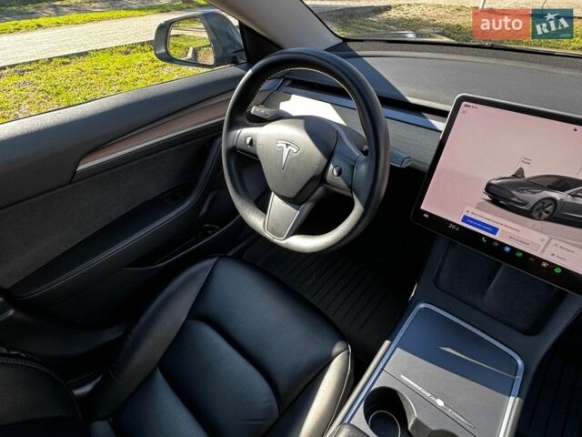 Серый Тесла Модель 3, объемом двигателя 0 л и пробегом 140 тыс. км за 20800 $, фото 24 на Automoto.ua