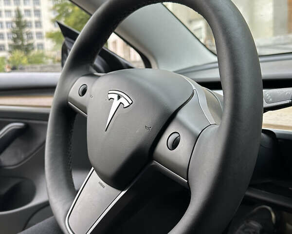 Тесла Модель 3 2022 в Киеве на Automoto.ua Серый Тесла Модель 3, объемом двигателя 0 л и пробегом 229 тыс. км за 22000 $, фото 16 на Automoto.ua