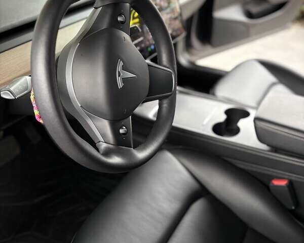 Серый Тесла Модель 3, объемом двигателя 0 л и пробегом 31 тыс. км за 21500 $, фото 15 на Automoto.ua