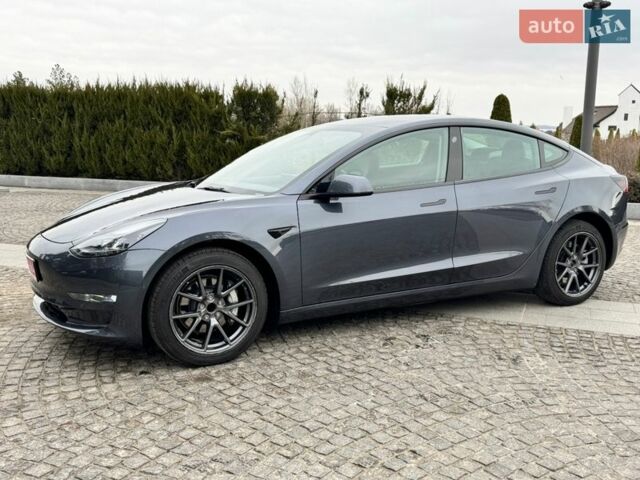Серый Тесла Модель 3, объемом двигателя 0 л и пробегом 77 тыс. км за 18500 $, фото 2 на Automoto.ua