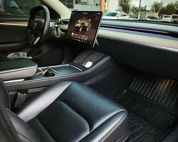 Сірий Тесла Модель 3, об'ємом двигуна 0 л та пробігом 55 тис. км за 18500 $, фото 7 на Automoto.ua
