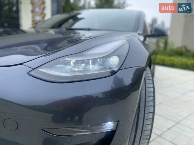 Сірий Тесла Модель 3, об'ємом двигуна 0 л та пробігом 39 тис. км за 19999 $, фото 7 на Automoto.ua