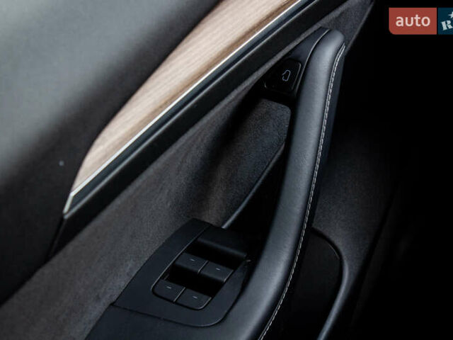 Сірий Тесла Модель 3, об'ємом двигуна 0 л та пробігом 33 тис. км за 24000 $, фото 32 на Automoto.ua