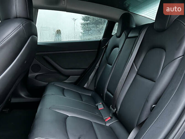 Серый Тесла Модель 3, объемом двигателя 0 л и пробегом 24 тыс. км за 22800 $, фото 19 на Automoto.ua