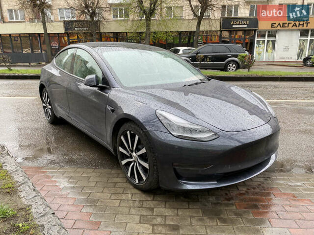 Серый Тесла Модель 3, объемом двигателя 0 л и пробегом 46 тыс. км за 22650 $, фото 27 на Automoto.ua