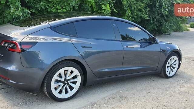 Сірий Тесла Модель 3, об'ємом двигуна 0 л та пробігом 135 тис. км за 21000 $, фото 15 на Automoto.ua
