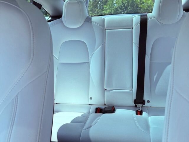 Сірий Тесла Модель 3, об'ємом двигуна 0 л та пробігом 40 тис. км за 21000 $, фото 11 на Automoto.ua