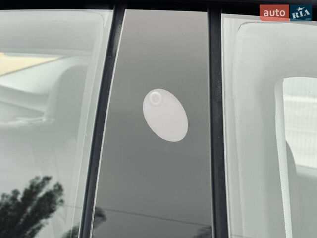 Серый Тесла Модель 3, объемом двигателя 0 л и пробегом 53 тыс. км за 18999 $, фото 13 на Automoto.ua