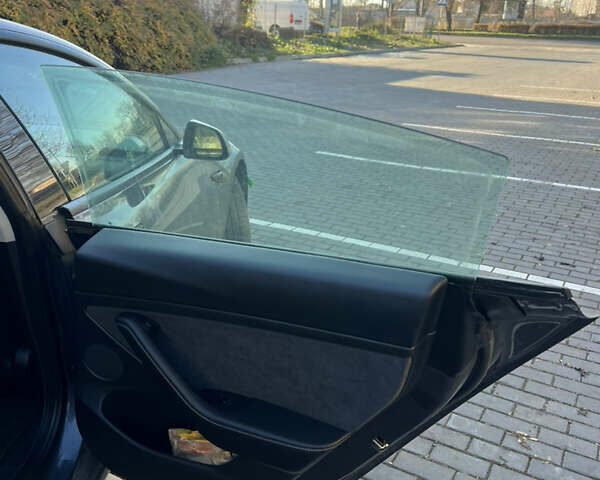 Сірий Тесла Модель 3, об'ємом двигуна 0 л та пробігом 81 тис. км за 18555 $, фото 15 на Automoto.ua