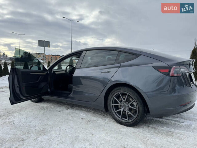 Сірий Тесла Модель 3, об'ємом двигуна 0 л та пробігом 92 тис. км за 21399 $, фото 11 на Automoto.ua
