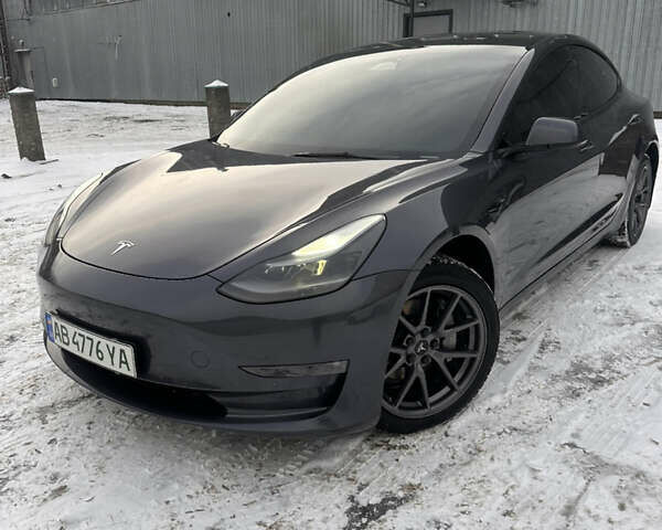 Серый Тесла Модель 3, объемом двигателя 0 л и пробегом 109 тыс. км за 20500 $, фото 1 на Automoto.ua