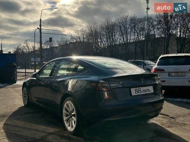 Серый Тесла Модель 3, объемом двигателя 0 л и пробегом 49 тыс. км за 22000 $, фото 4 на Automoto.ua