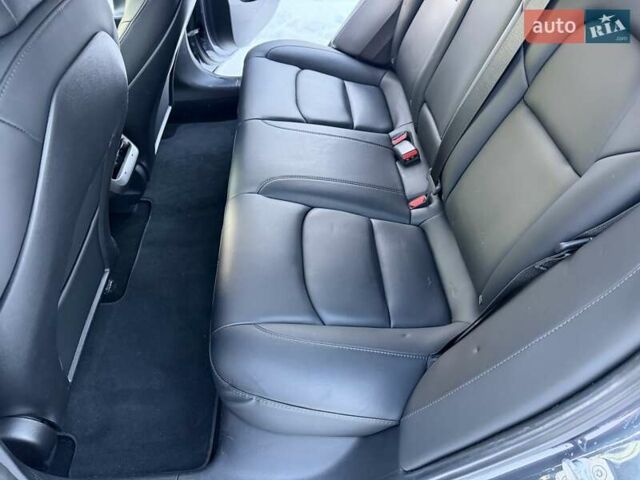 Серый Тесла Модель 3, объемом двигателя 0 л и пробегом 52 тыс. км за 22500 $, фото 20 на Automoto.ua