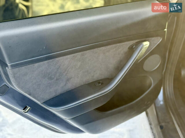 Сірий Тесла Модель 3, об'ємом двигуна 0 л та пробігом 251 тис. км за 14350 $, фото 10 на Automoto.ua
