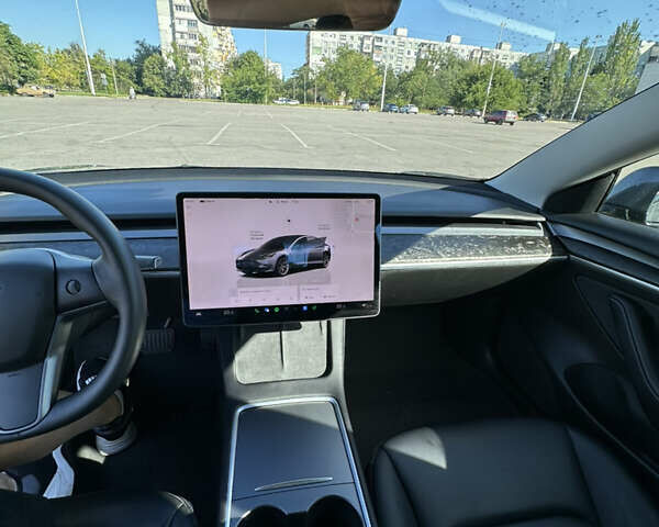 Серый Тесла Модель 3, объемом двигателя 0 л и пробегом 36 тыс. км за 24999 $, фото 6 на Automoto.ua