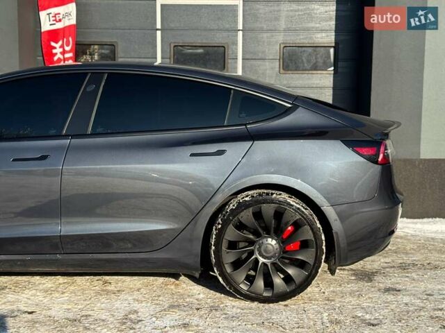 Серый Тесла Модель 3, объемом двигателя 0 л и пробегом 43 тыс. км за 21499 $, фото 6 на Automoto.ua