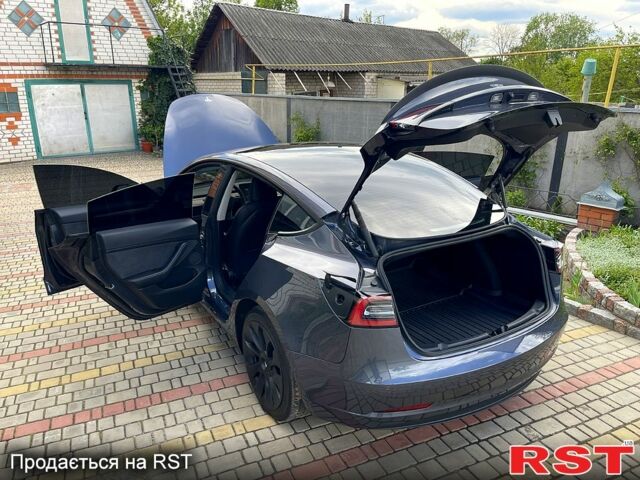 Сірий Тесла Модель 3, об'ємом двигуна 0.21 л та пробігом 50 тис. км за 23800 $, фото 11 на Automoto.ua