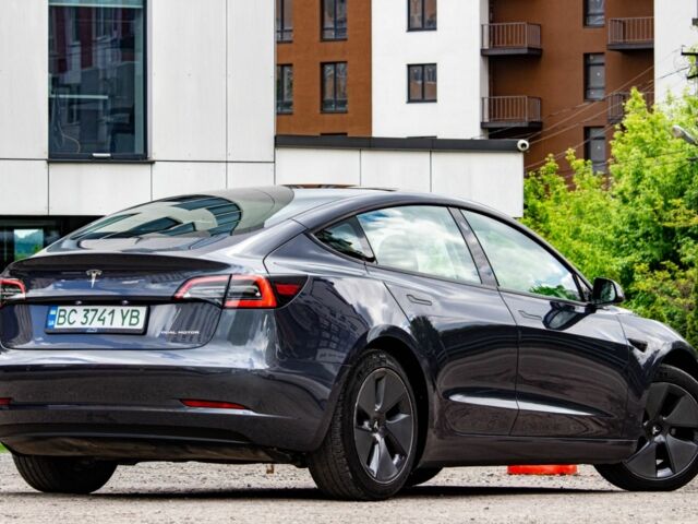 Сірий Тесла Модель 3, об'ємом двигуна 0 л та пробігом 28 тис. км за 22500 $, фото 8 на Automoto.ua