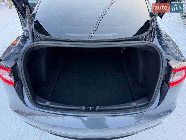 Сірий Тесла Модель 3, об'ємом двигуна 0 л та пробігом 52 тис. км за 23500 $, фото 22 на Automoto.ua